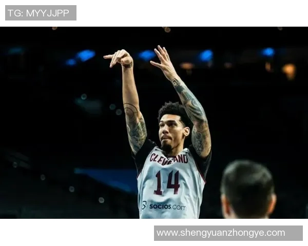 丹尼格林在马刺对阵勇士的精彩表现回顾与赛后分析